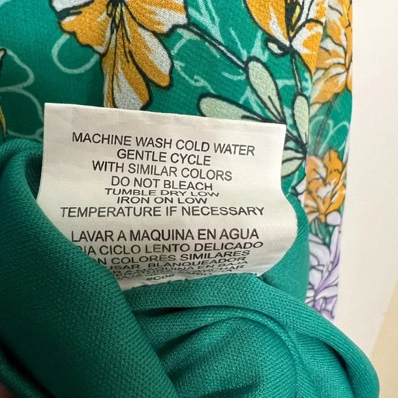 Gorgeous AUW Green Dress - Picture 5 of 10